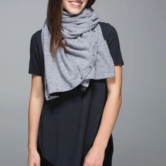 Lululemon Vinyasa Scarf Rulu Mini Check Pique White Heathered Black Reversible - Picture 1 of 11
